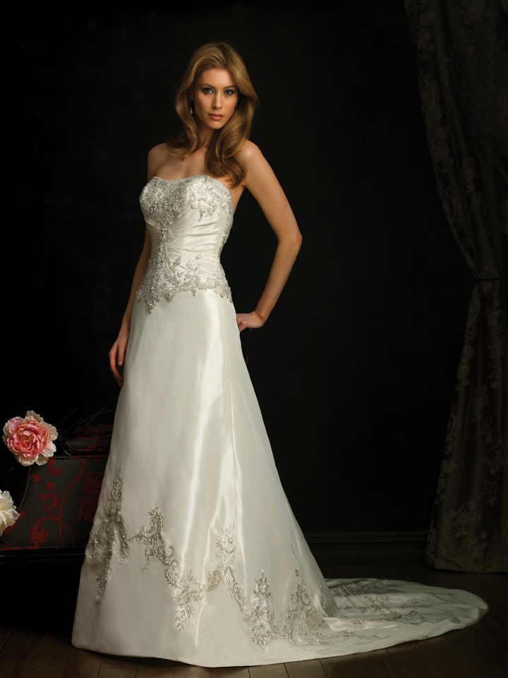 Orifashion HandmadeHandmade Embroidered and Beaded Wedding Dress